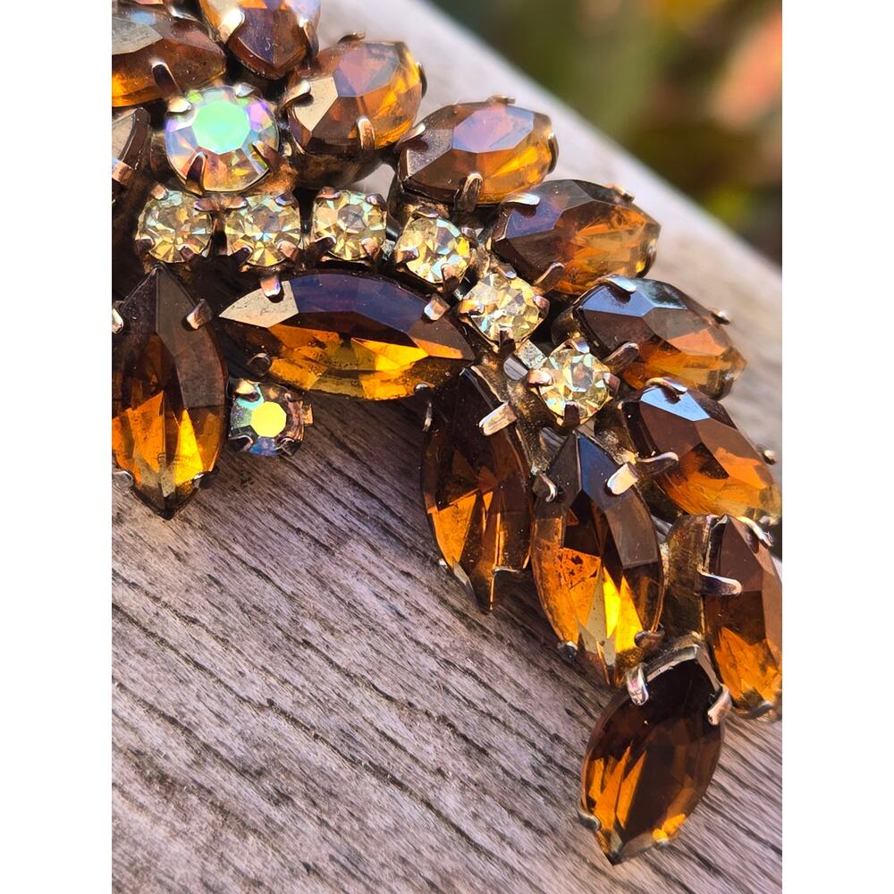 Vintage Amber Tone Navette & AB Crystal Rhinestone Layered Leaf Brooch - Picture 3 of 6